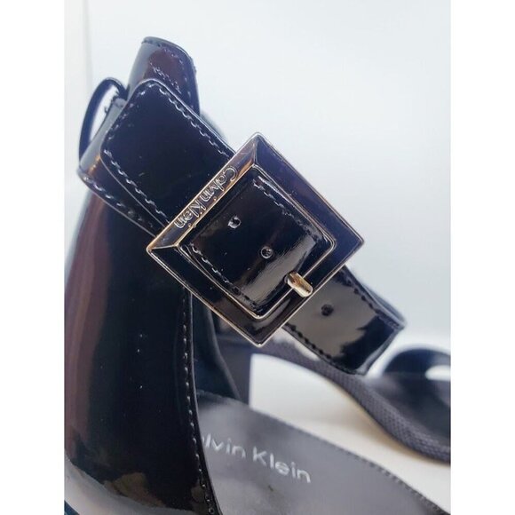 Calvin Klein Caliana Lizard Pattern w/Patent Leather Block Heel Sandals 10M - Picture 6 of 8